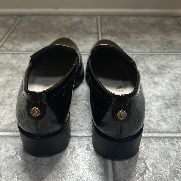 Lightly Used, polished, Annie Klein brand shoes - Picture 4 of 5